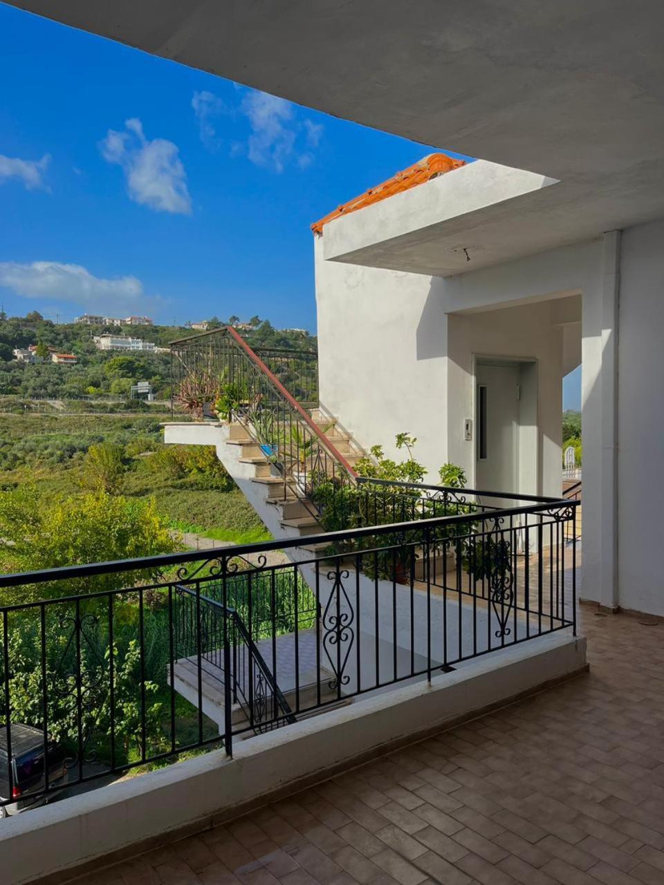 Akrata V Apartment Bagian luar foto