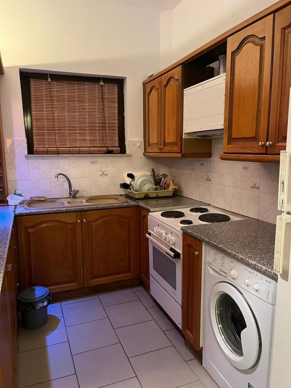 Akrata V Apartment Bagian luar foto